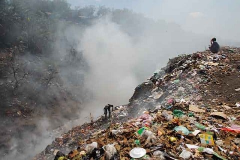 What does it feel like to live in a garbage dump?